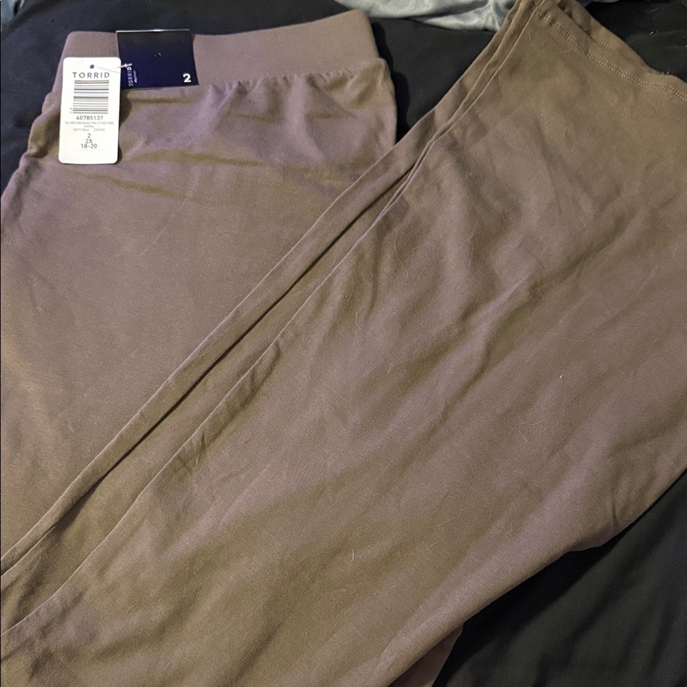Signature waist front slit pocket flare pants